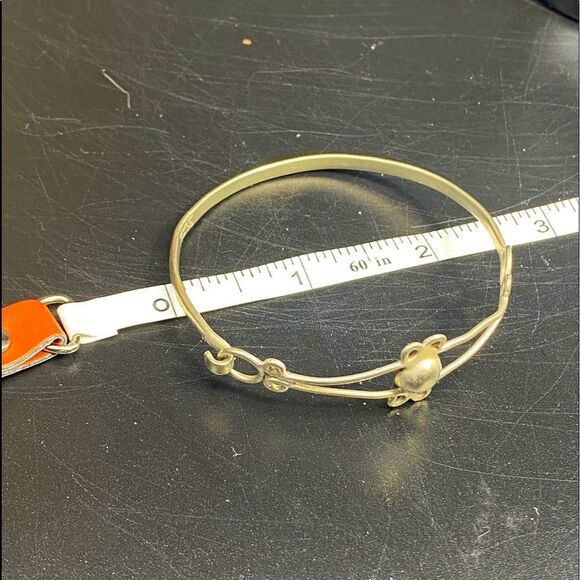 Ladies Mexican silver bracelet with weight being 7 g - Picture 2 of 8